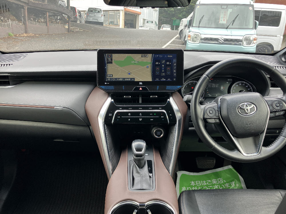 トヨタ　ハリアー 2.0GレザーP9枚目