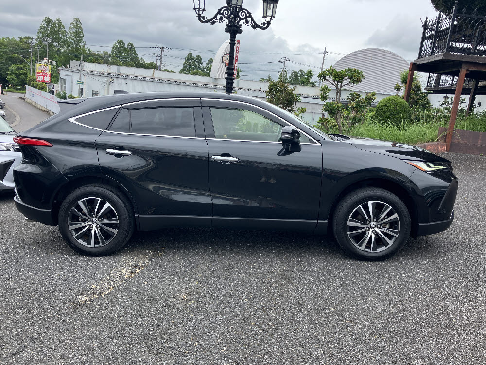 トヨタ　ハリアー 2.0GレザーP3枚目