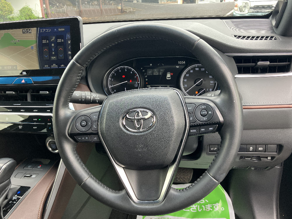 トヨタ　ハリアー 2.0GレザーP8枚目