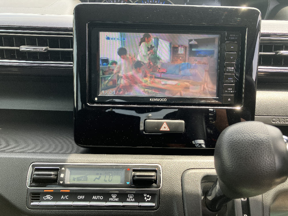 スズキ　ワゴンRスティングレー　HYBRID X18枚目