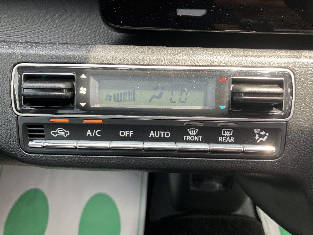 スズキ　ワゴンRスティングレー　HYBRID X19枚目