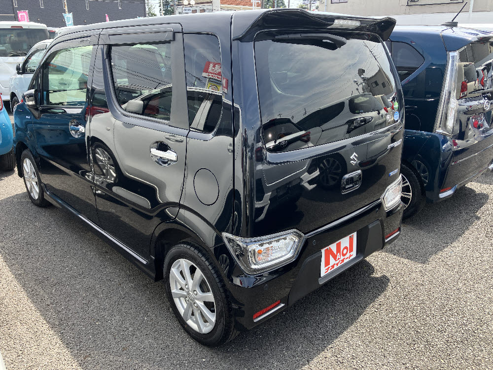 スズキ　ワゴンRスティングレー　HYBRID X3枚目