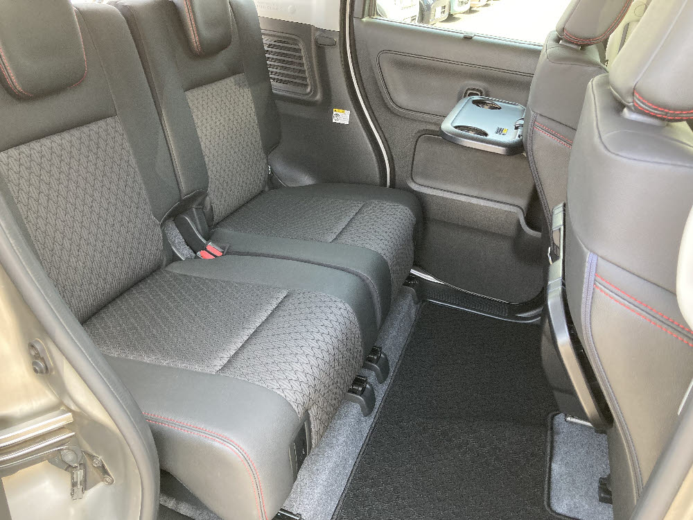 スズキ　スペーシアカスタム　HYBRID XS11枚目