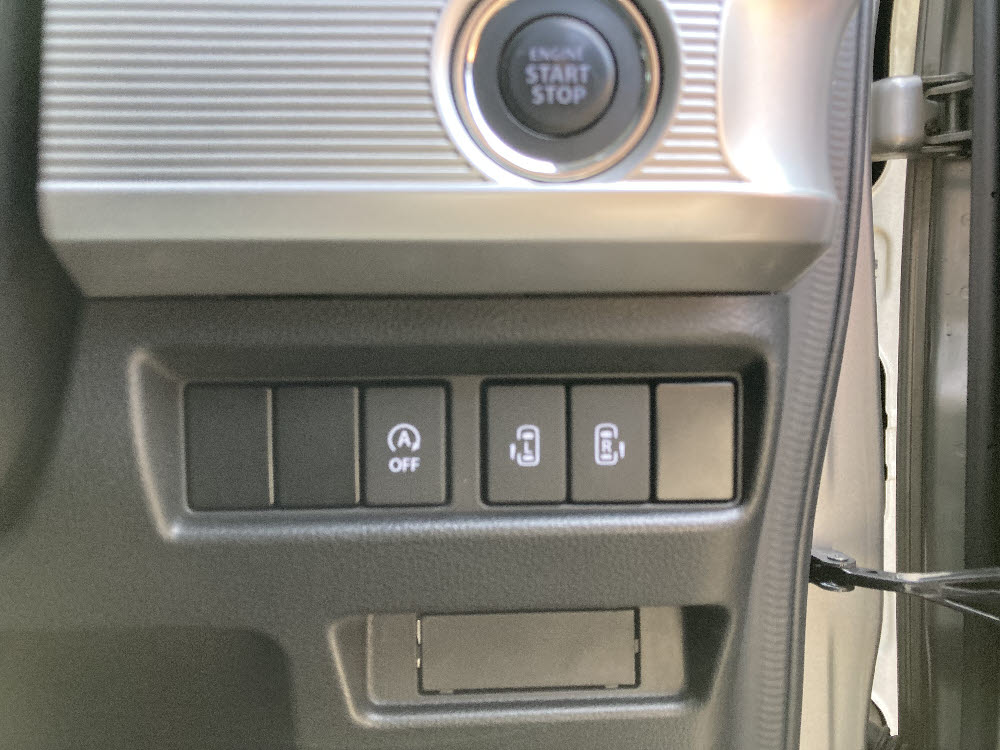 スズキ　スペーシアカスタム　HYBRID XS16枚目