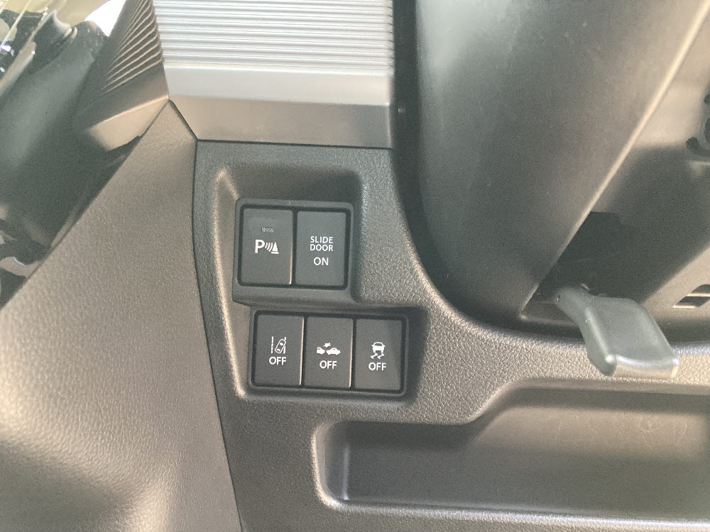 スズキ　スペーシアカスタム　HYBRID XS17枚目