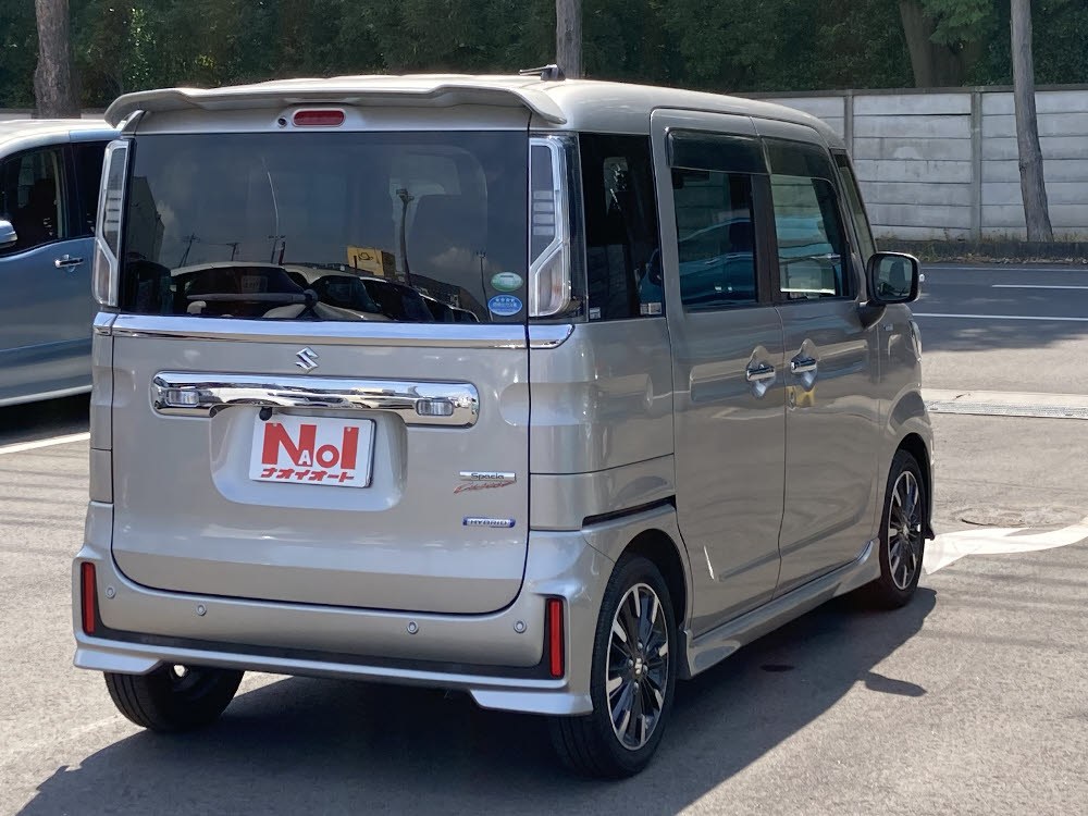 スズキ　スペーシアカスタム　HYBRID XS6枚目