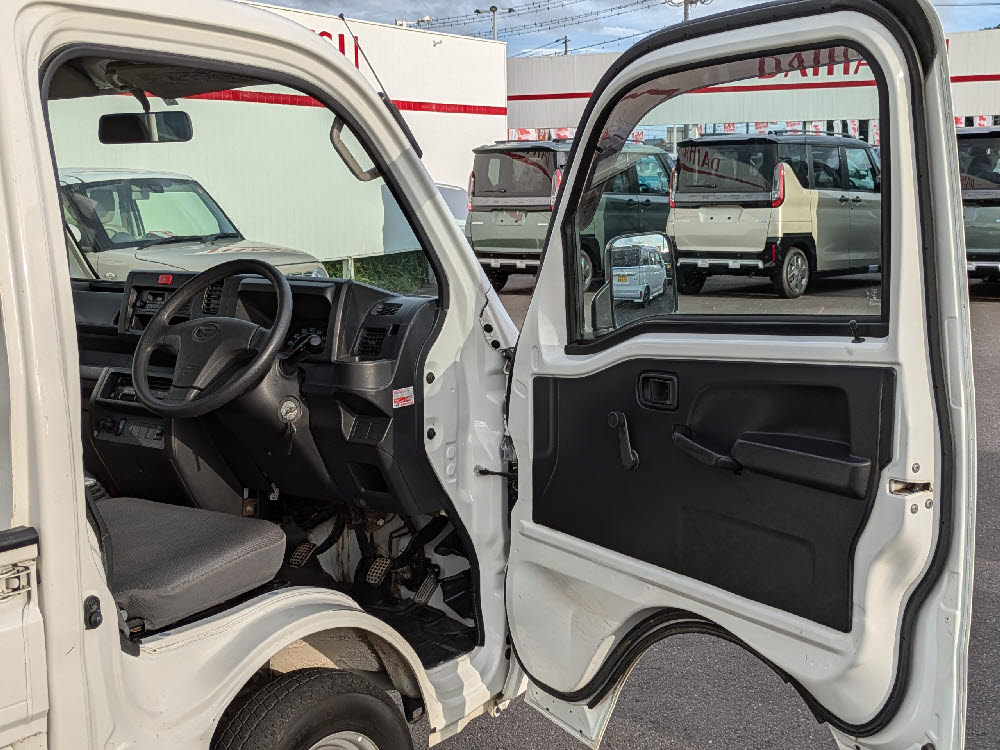 ダイハツ　ハイゼットトラック　スタンダード 4WD12枚目