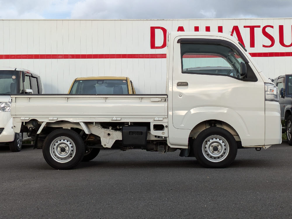 ダイハツ　ハイゼットトラック　スタンダード 4WD2枚目