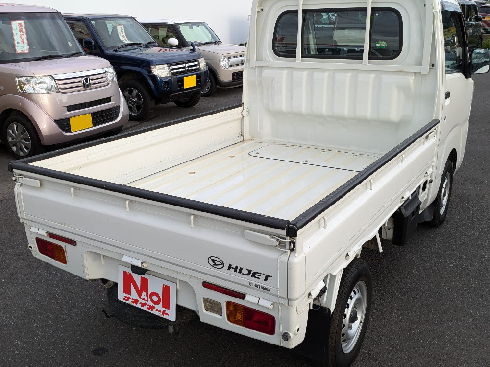 ダイハツ　ハイゼットトラック　スタンダード 4WD5枚目