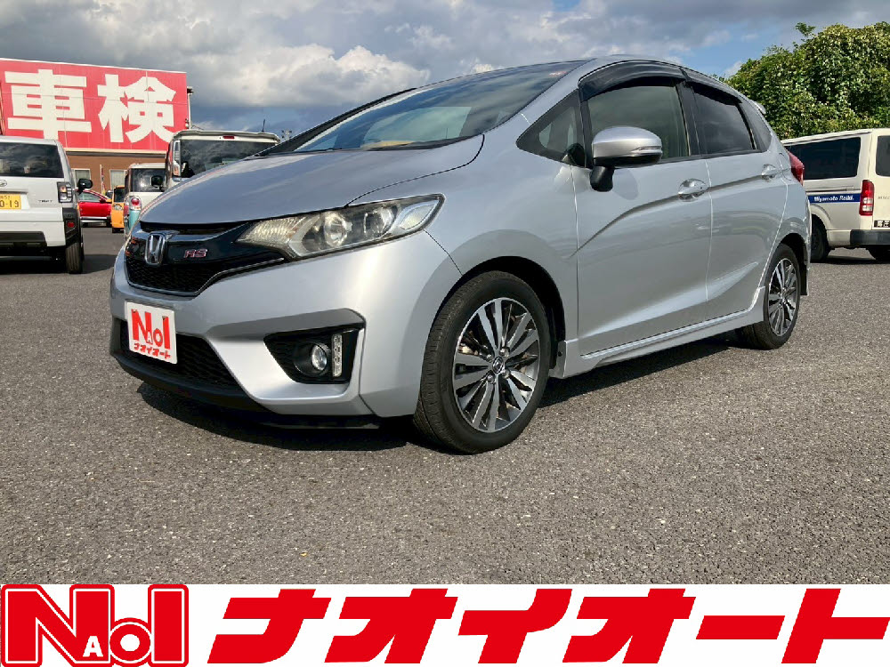 フィット　RS