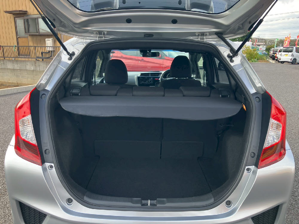 ホンダ　フィット　RS9枚目