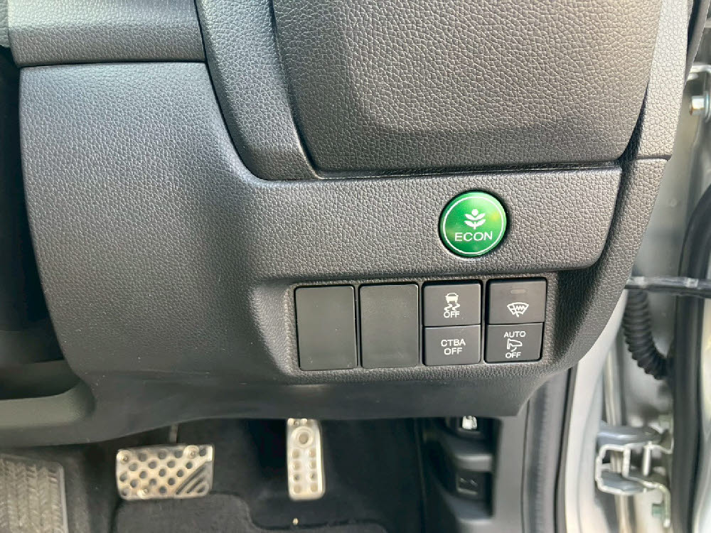 ホンダ　フィット　RS16枚目