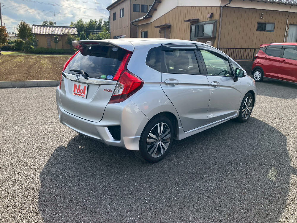 ホンダ　フィット　RS4枚目