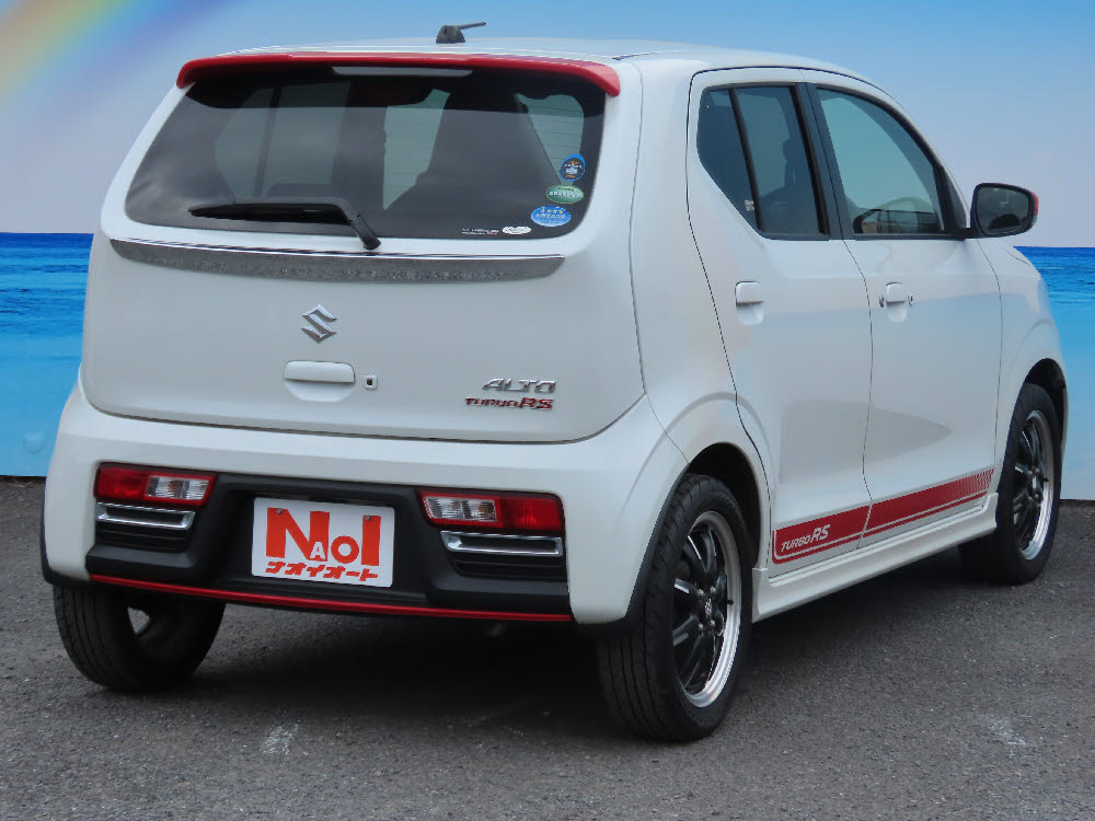 スズキ　アルト　ターボRS4枚目