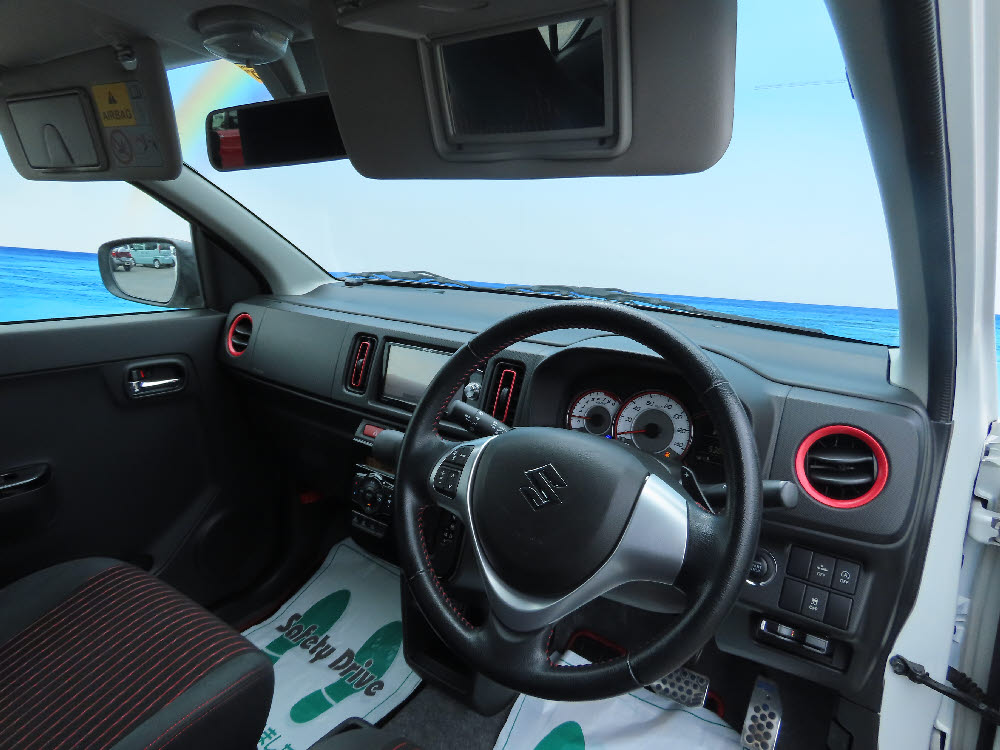 スズキ　アルト　ターボRS8枚目