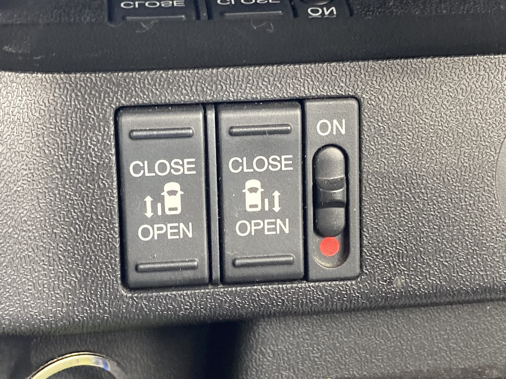 ホンダ　ステップＷスパーダ HV G EX Hセンシング18枚目