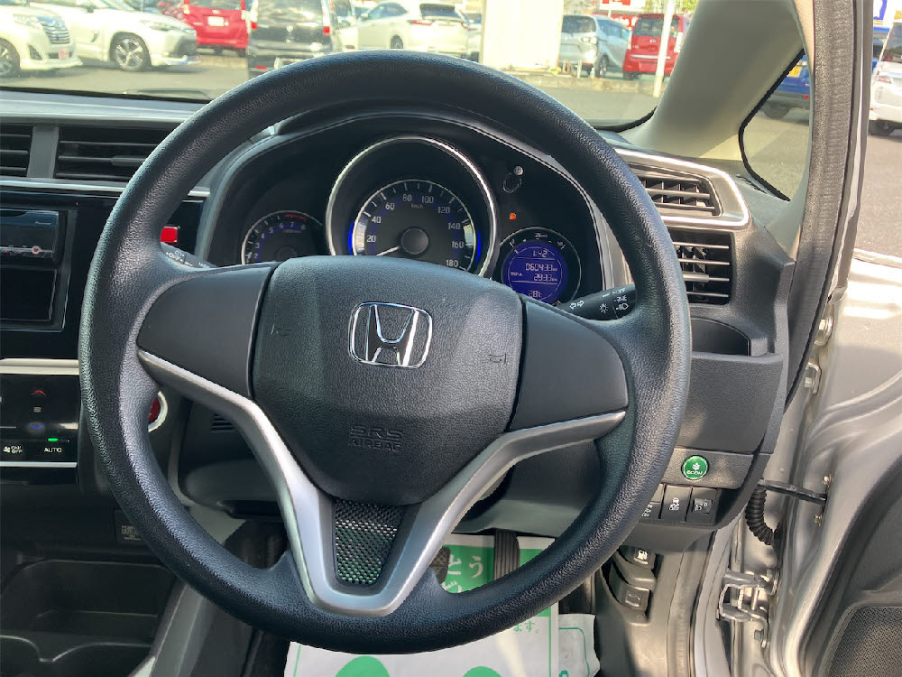 ホンダ　フィット　1.3G Fパッケージ15枚目