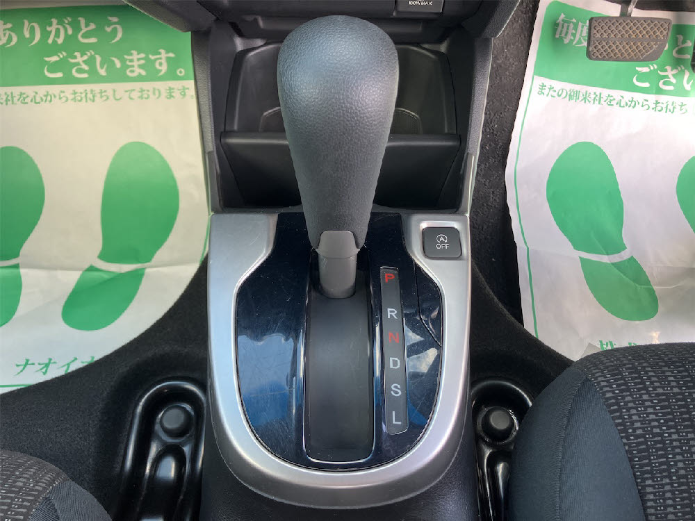 ホンダ　フィット　1.3G Fパッケージ18枚目