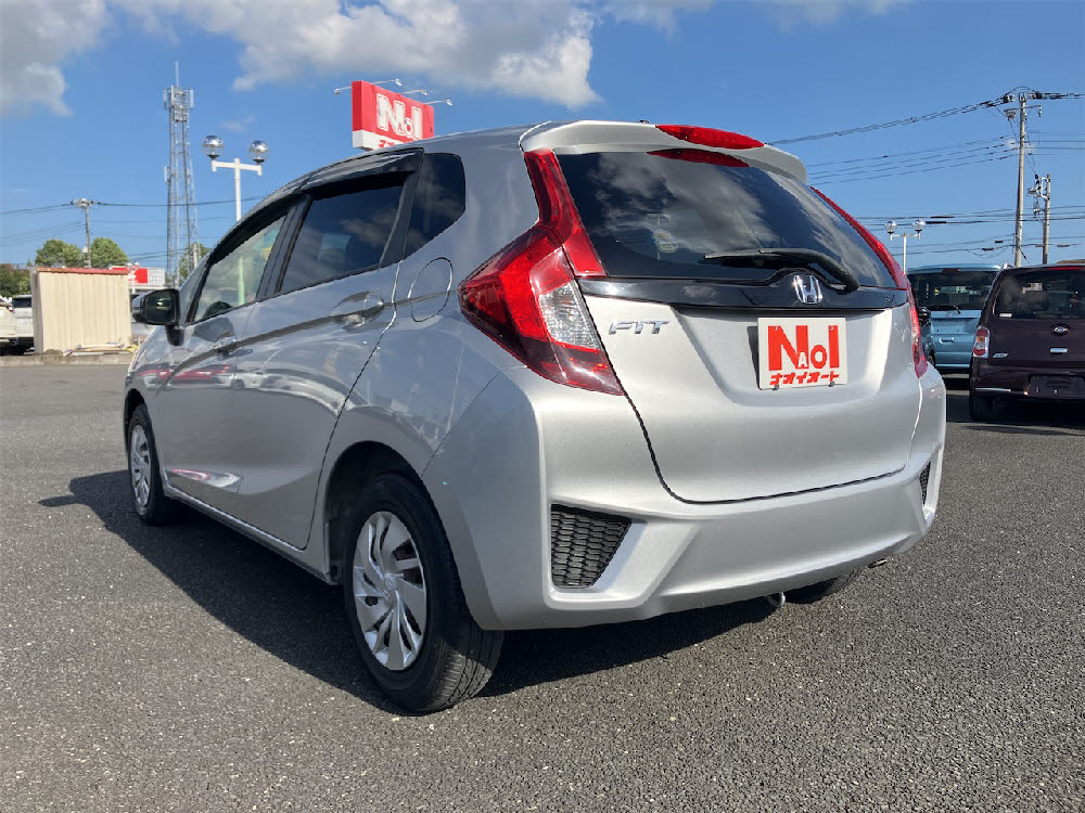 ホンダ　フィット　1.3G Fパッケージ4枚目