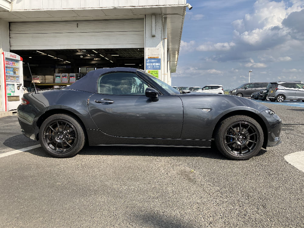 マツダ　ロードスター　990S3枚目