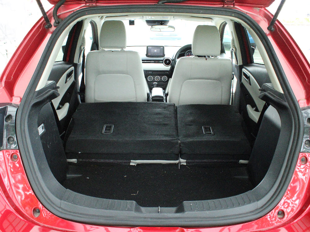 マツダ　デミオ　13Sツーリング Lパッケージ15枚目