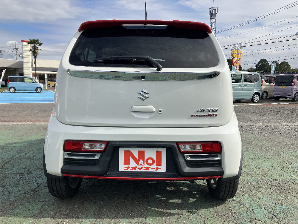 スズキ　アルト　ターボRS9枚目