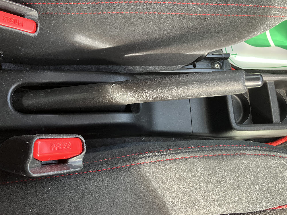 スズキ　アルト　ターボRS18枚目