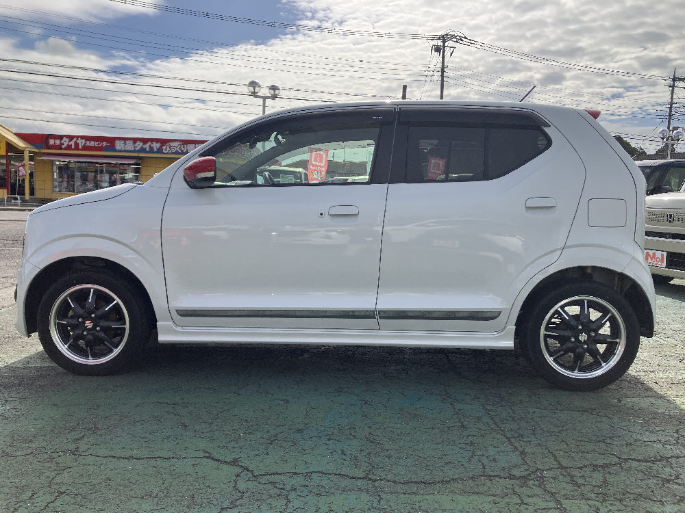 スズキ　アルト　ターボRS4枚目