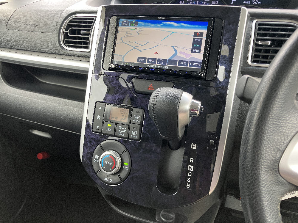 ダイハツ　タントカスタム　RSトップエディションLTD SAⅢ17枚目