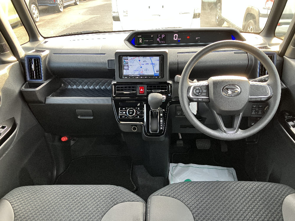 ダイハツ　タントカスタム　X4枚目