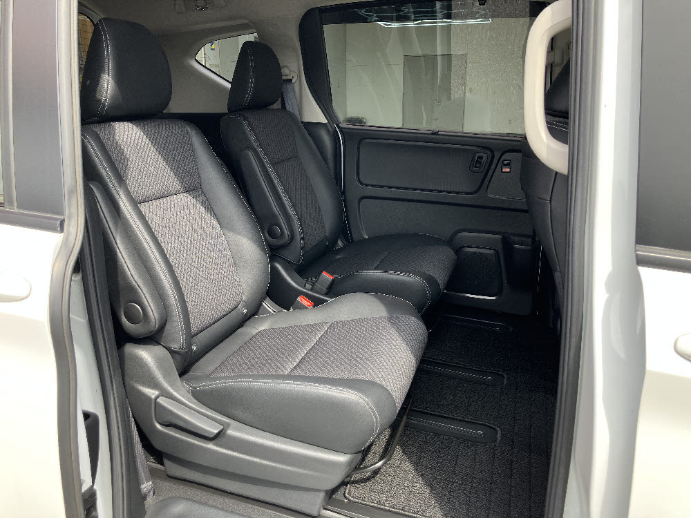 ホンダ　フリード　G11枚目