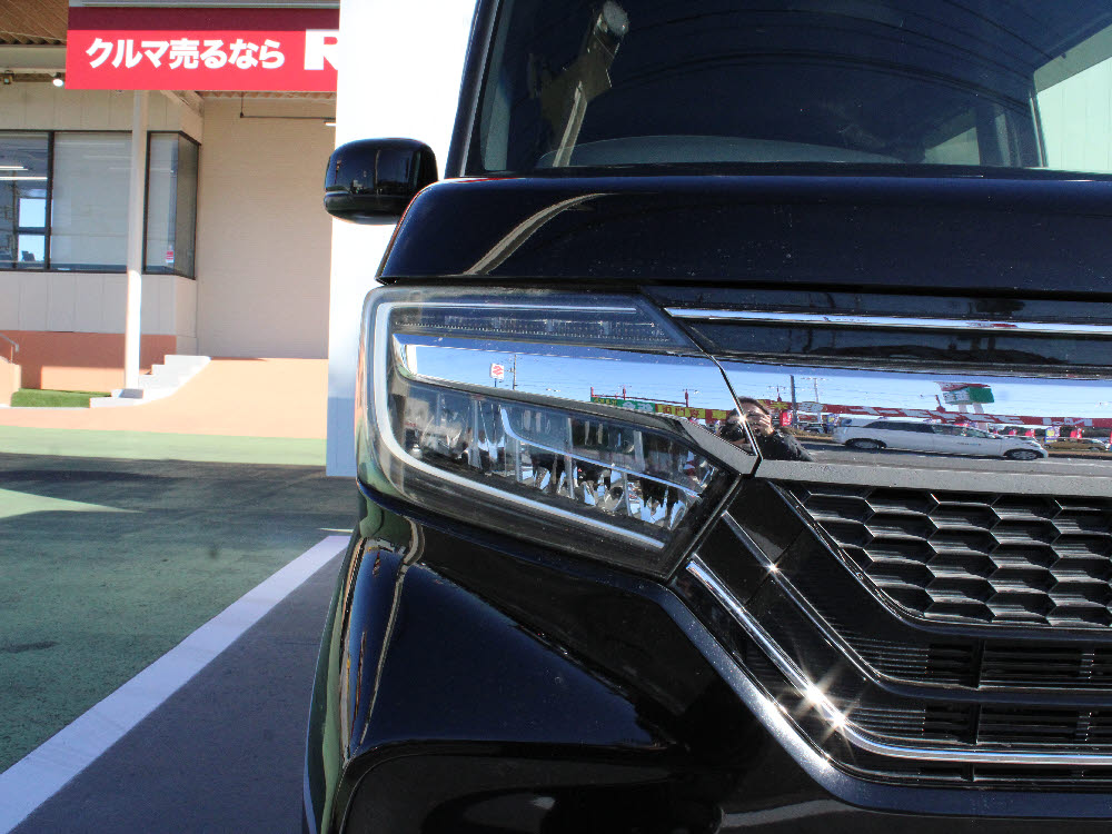 ホンダ　N BOXカスタム　G・L Honda SENSING9枚目