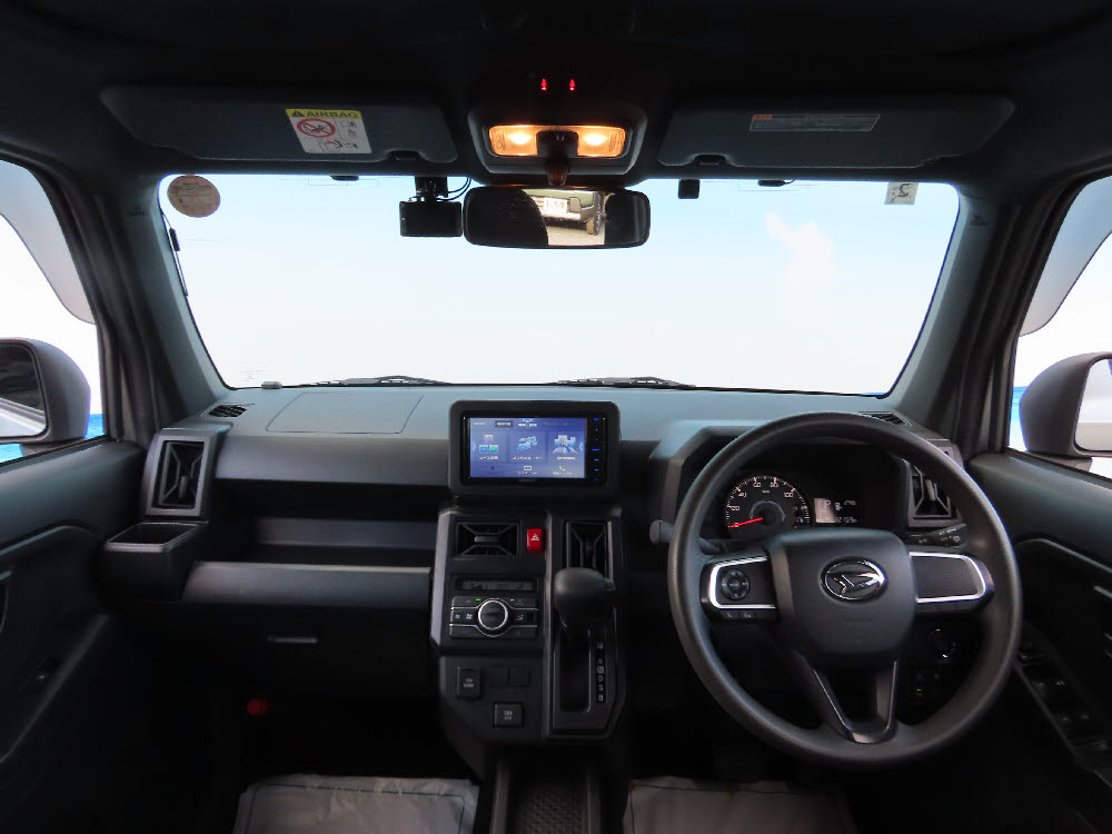 ダイハツ　タフト　X　11枚目