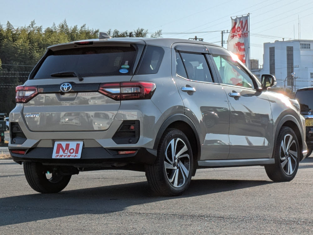 トヨタ　ライズ　Z3枚目