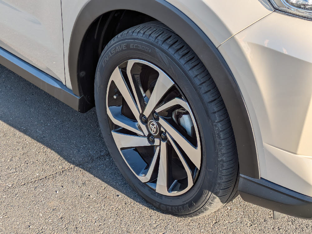 トヨタ　ライズ　Z6枚目