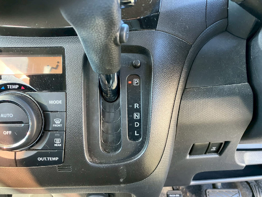 ミツビシ　デリカＤ：２　S16枚目