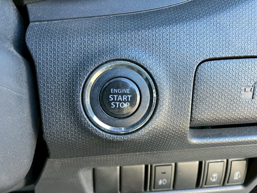 ミツビシ　デリカＤ：２　S18枚目