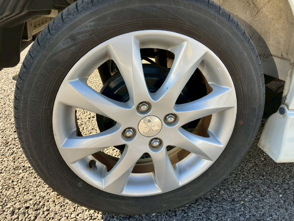 ミツビシ　デリカＤ：２　S8枚目