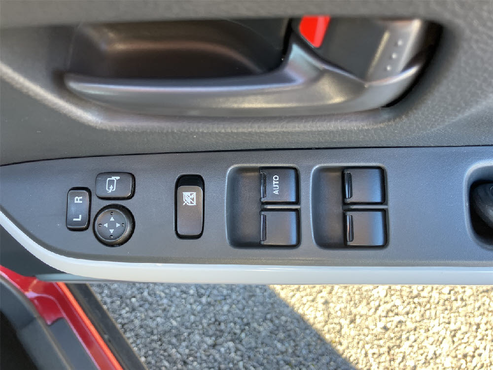 スズキ　ハスラー  G 2トーンルーフ仕様車18枚目