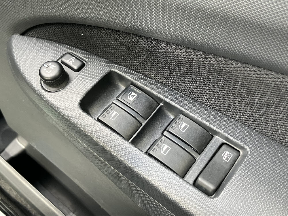 ダイハツ　ムーヴカスタム　X-SA　11枚目