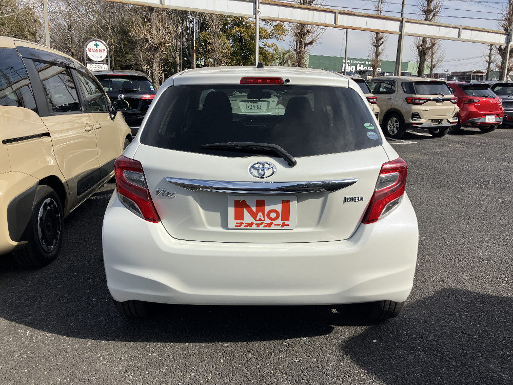 トヨタ　ヴィッツ　ジュエラ5枚目