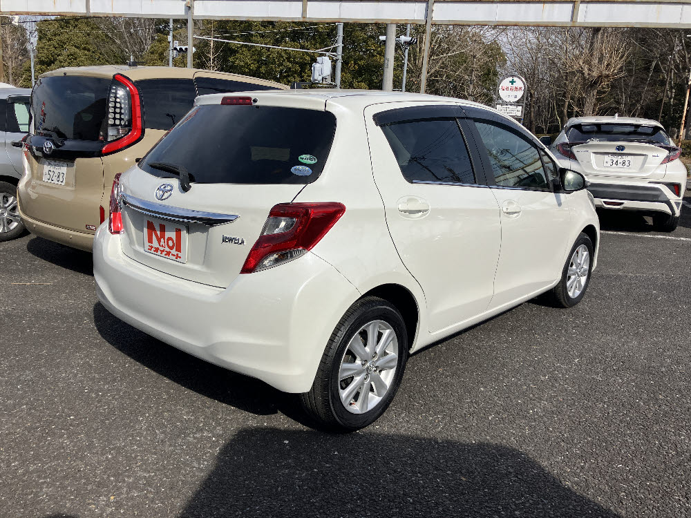 トヨタ　ヴィッツ　ジュエラ6枚目