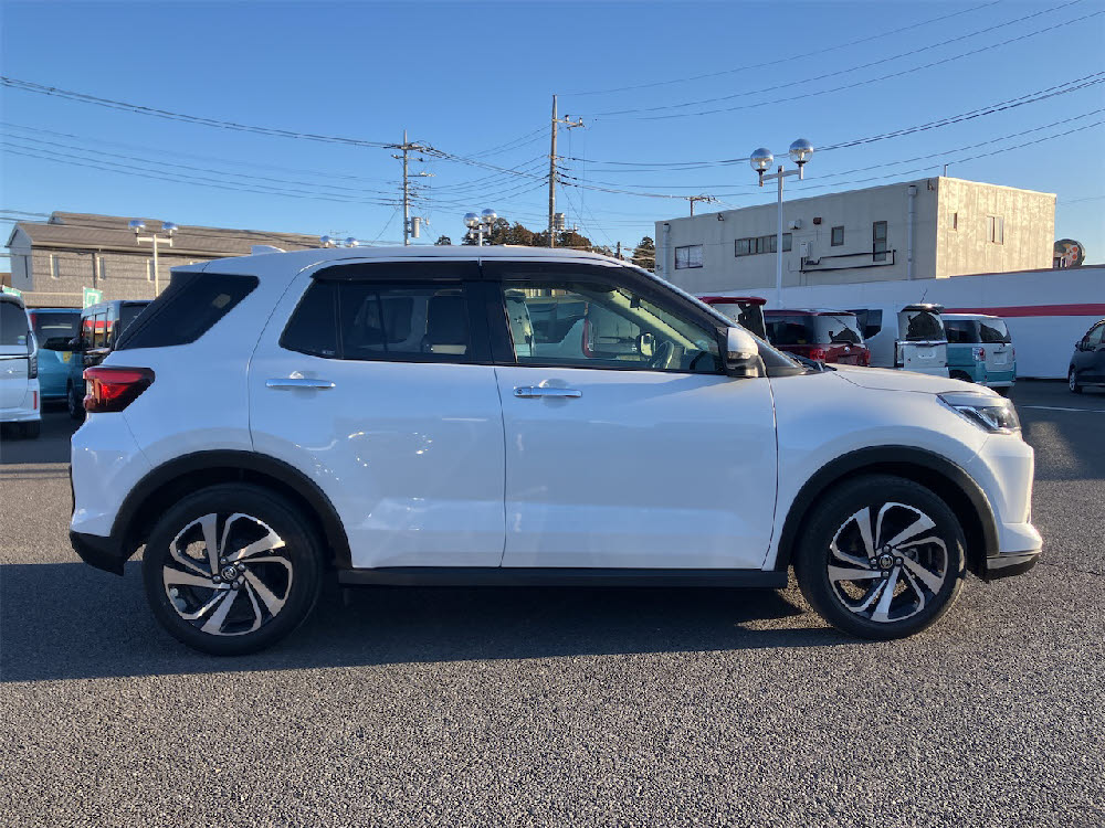 トヨタ　ライズ　Z　4枚目