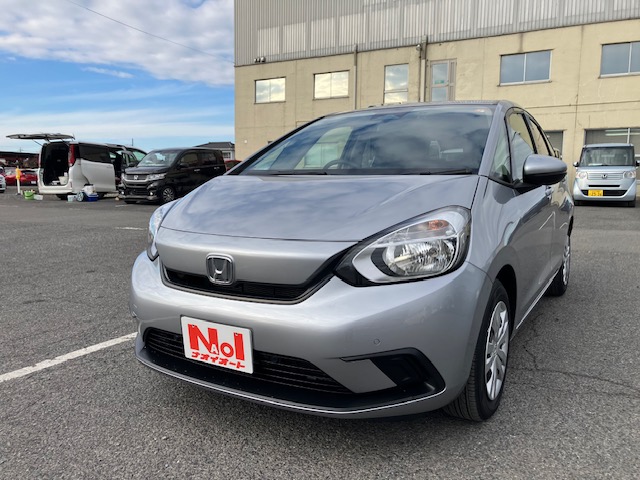 フィット　1.3 BASIC　レンタアップ