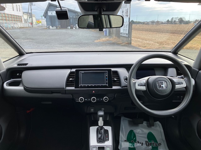 ホンダ　フィット　1.3 BASIC　レンタアップ2枚目