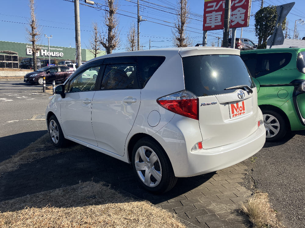 トヨタ　ラクティス　X3枚目