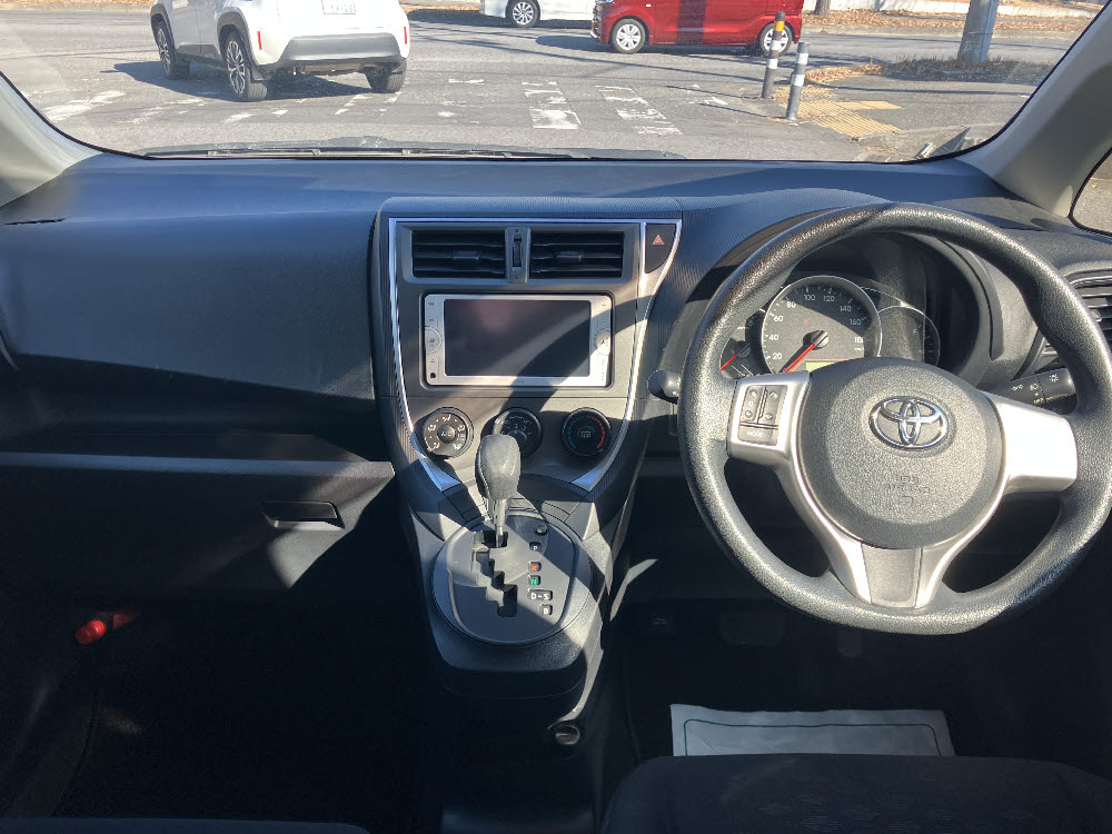 トヨタ　ラクティス　X7枚目