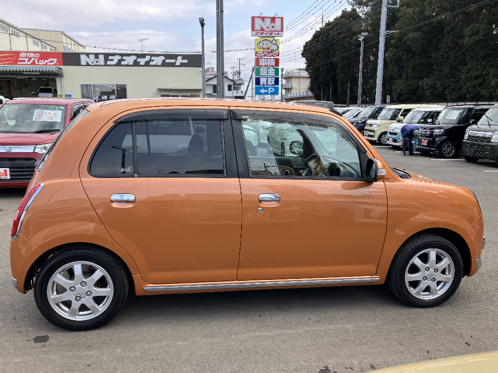 ダイハツ　ミラジーノ　プレミアムX5枚目