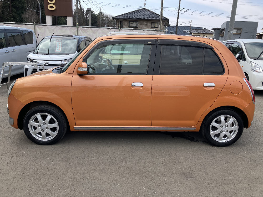 ダイハツ　ミラジーノ　プレミアムX6枚目