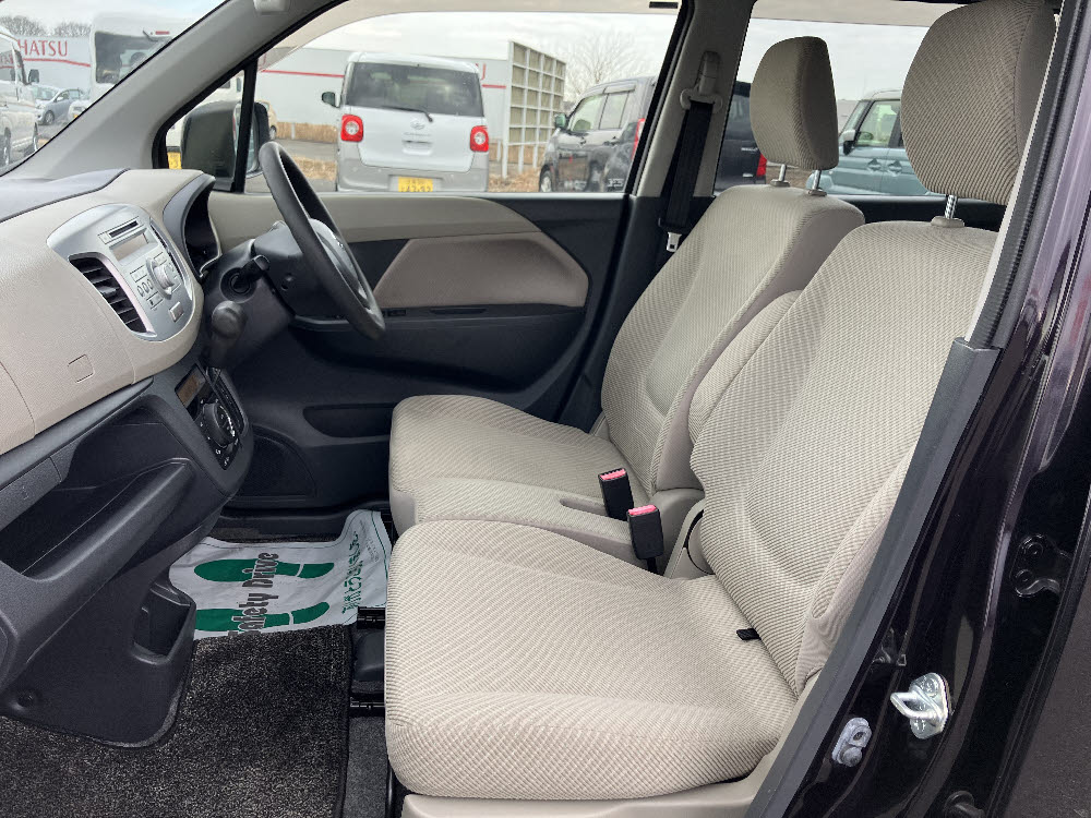 スズキ　ワゴンＲ　FX13枚目